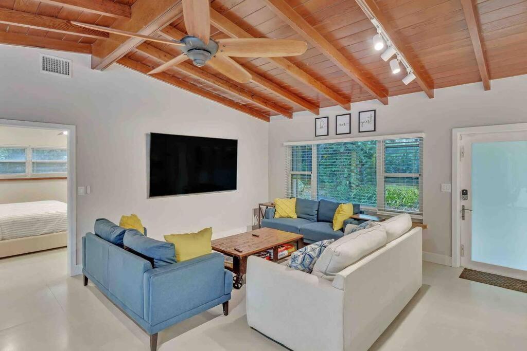Rare Hidden Getaway Heated Pool 1.5 Acres! Sleeps 16 Villa ฟอร์ต ลอเดอร์เดล ภายนอก รูปภาพ