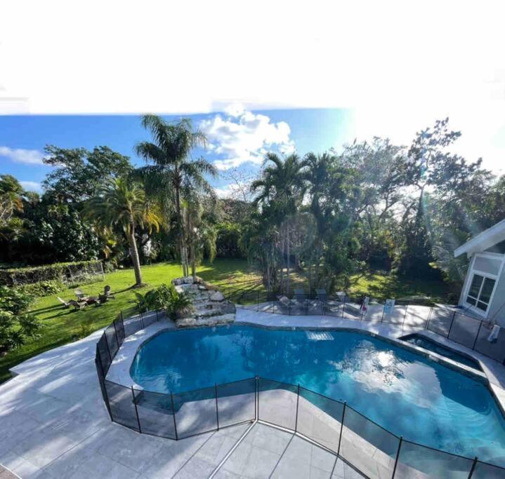Rare Hidden Getaway Heated Pool 1.5 Acres! Sleeps 16 Villa ฟอร์ต ลอเดอร์เดล ภายนอก รูปภาพ